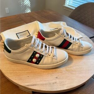 Women Gucci White Leather Sneakers with Red and Green Accents